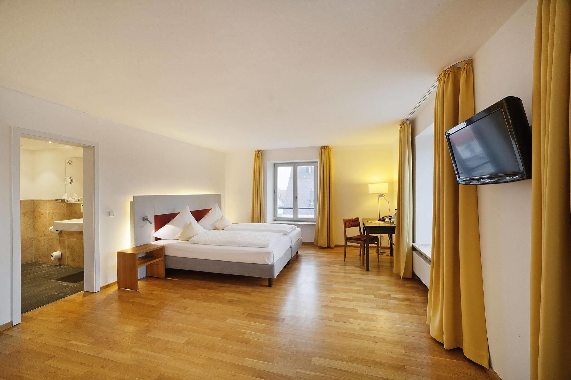 Akzent Brauerei Hotel Hirsch 오토보이렌 외부 사진